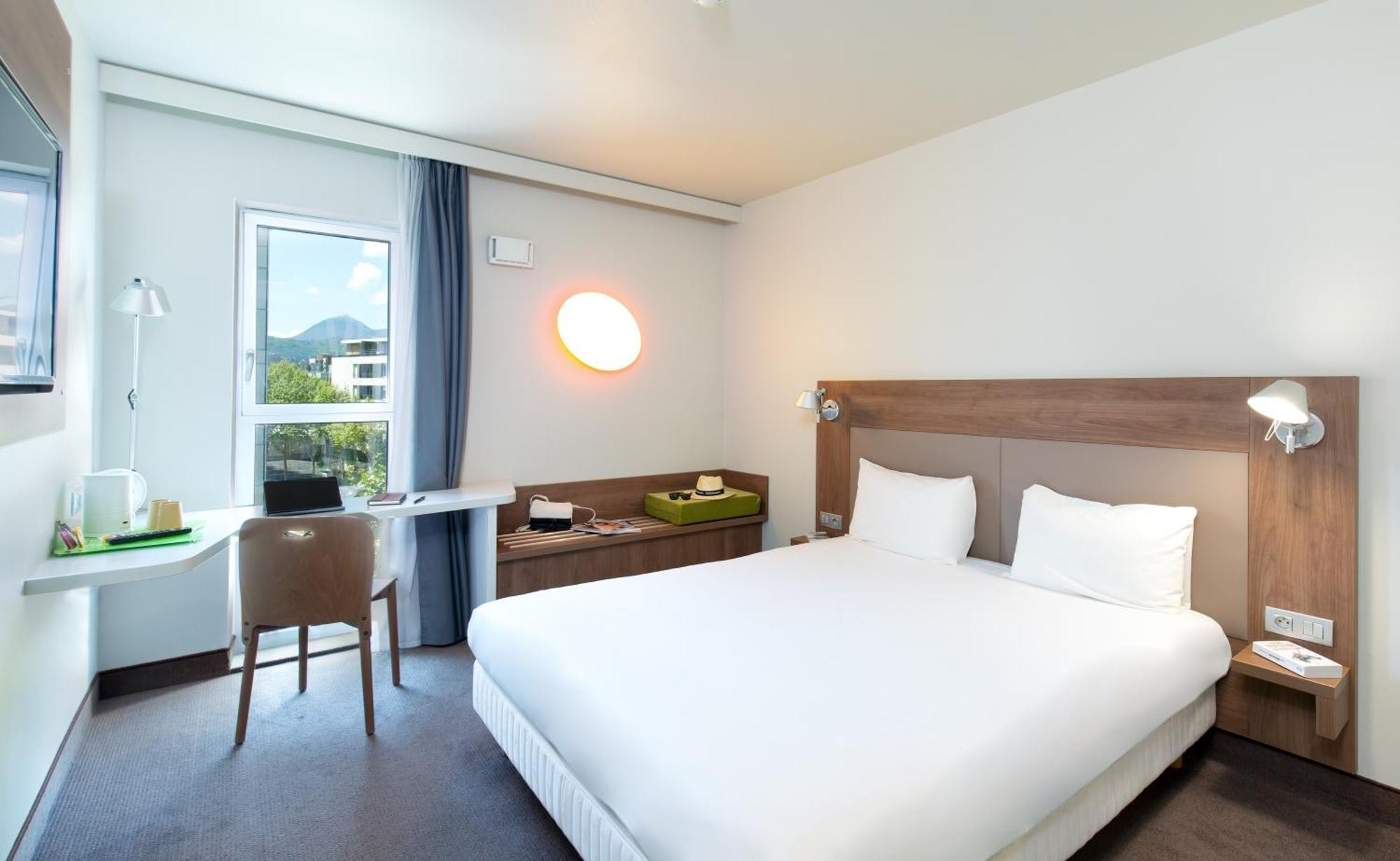 Campanile Clermont Ferrand Centre Hotel Екстериор снимка